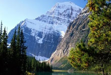 武汉活力无限休闲资源多，探寻特色美食之旅