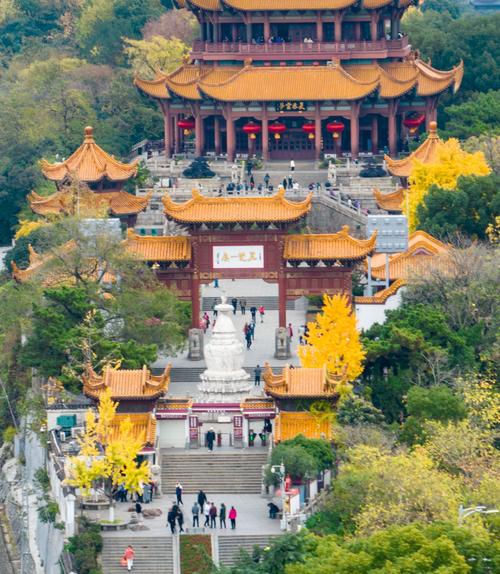 探索武汉悠闲角落：黄鹤楼公园的历史文化与自然美景