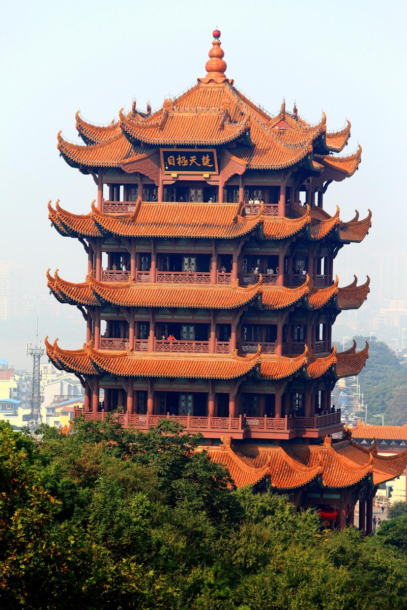 武汉休闲生活魅力独特：黄鹤楼登高揽胜领略绝妙风光